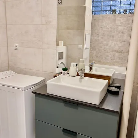 Pokojný A Slnečný Blízko Centra 24h Self Check-in Banská Bystrica